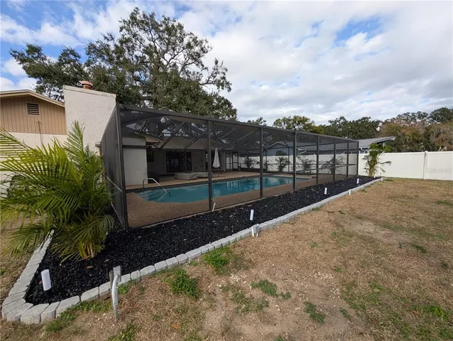 $2,900 | 1117 Lakemont Drive, Valrico, FL 33594