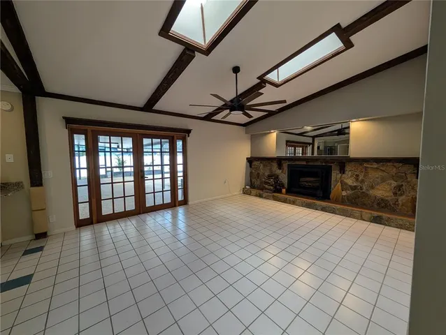 $2,900 | 1117 Lakemont Drive, Valrico, FL 33594