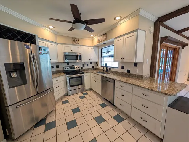 $2,900 | 1117 Lakemont Drive, Valrico, FL 33594