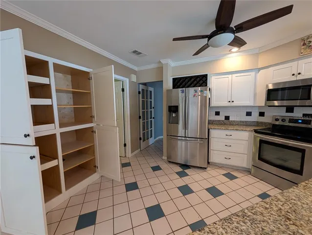 $2,900 | 1117 Lakemont Drive, Valrico, FL 33594