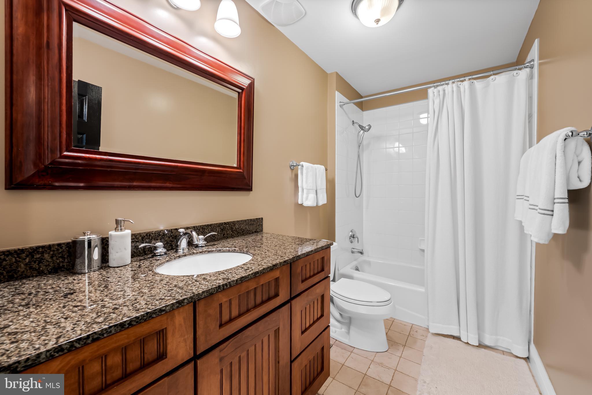 1252 Dockside Circle Baltimore, MD 21224 - Photo 22 of 59 full bath