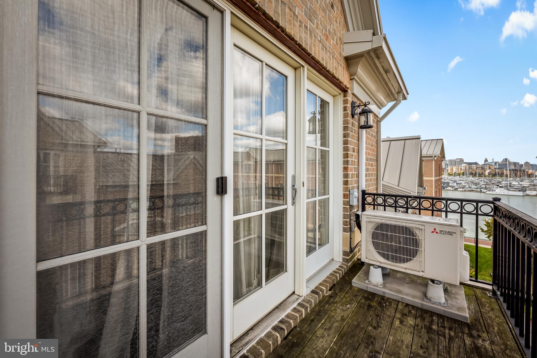 1252 Dockside Circle Baltimore, MD 21224 - Photo 39 of 59 4th floor balconey