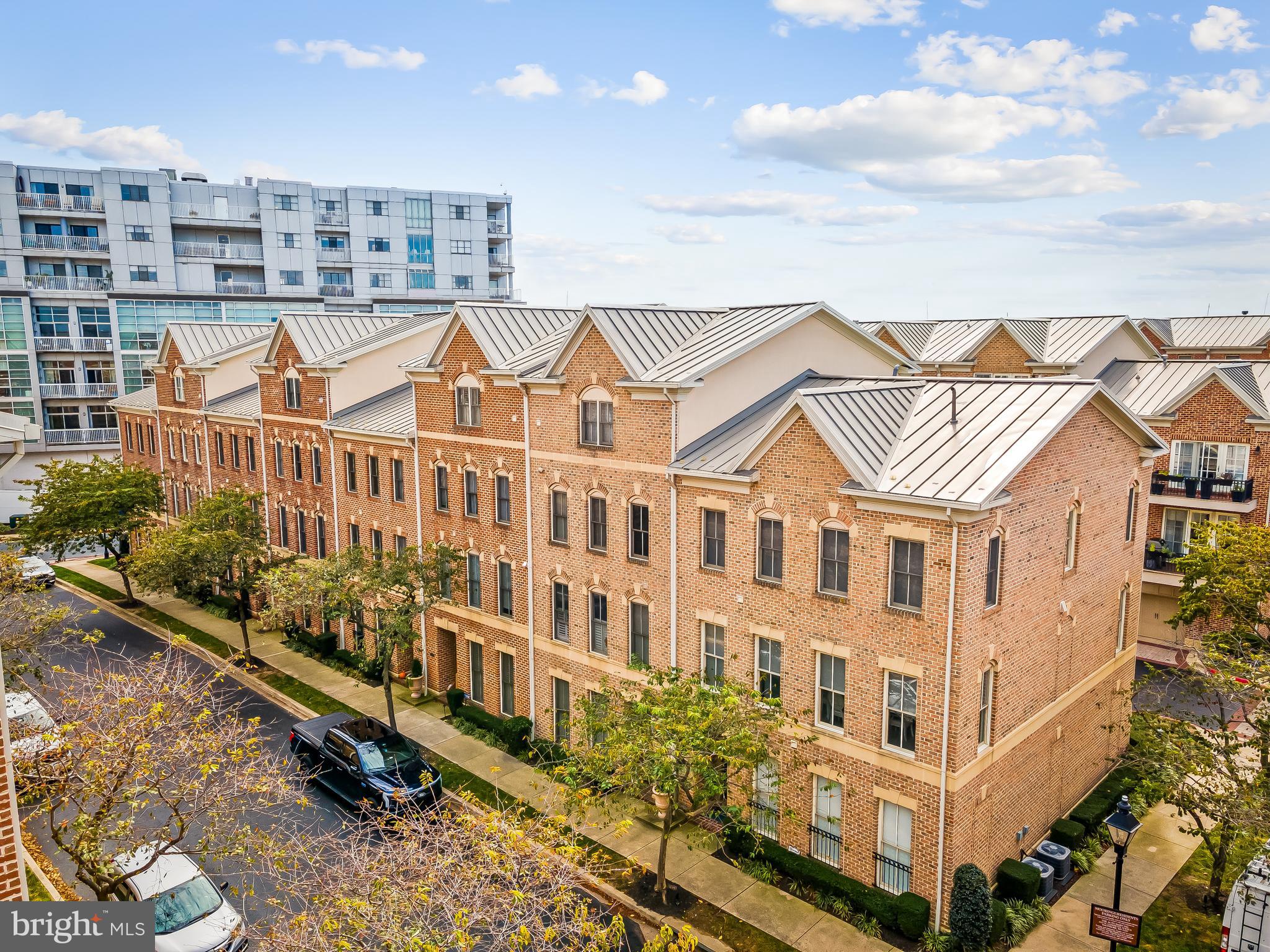 1252 Dockside Circle Baltimore, MD 21224 - Photo 48 of 59 drone