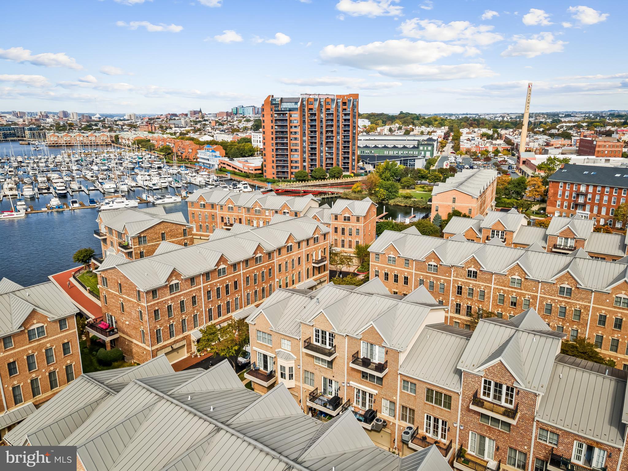 1252 Dockside Circle Baltimore, MD 21224 - Photo 55 of 59 drone