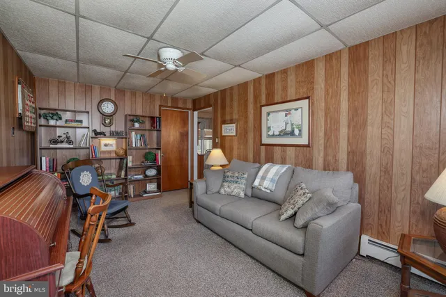 $365,000 | 110 Kenwood Drive North, Levittown, PA 19055