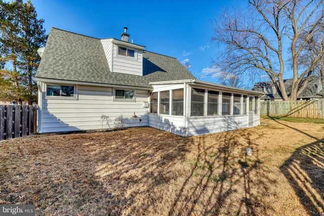 $365,000 | 110 Kenwood Drive North, Levittown, PA 19055