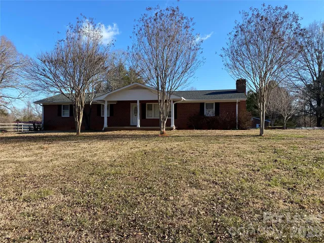 $1,800 | 203 Ratchford Farm Road, Gastonia, NC 28056