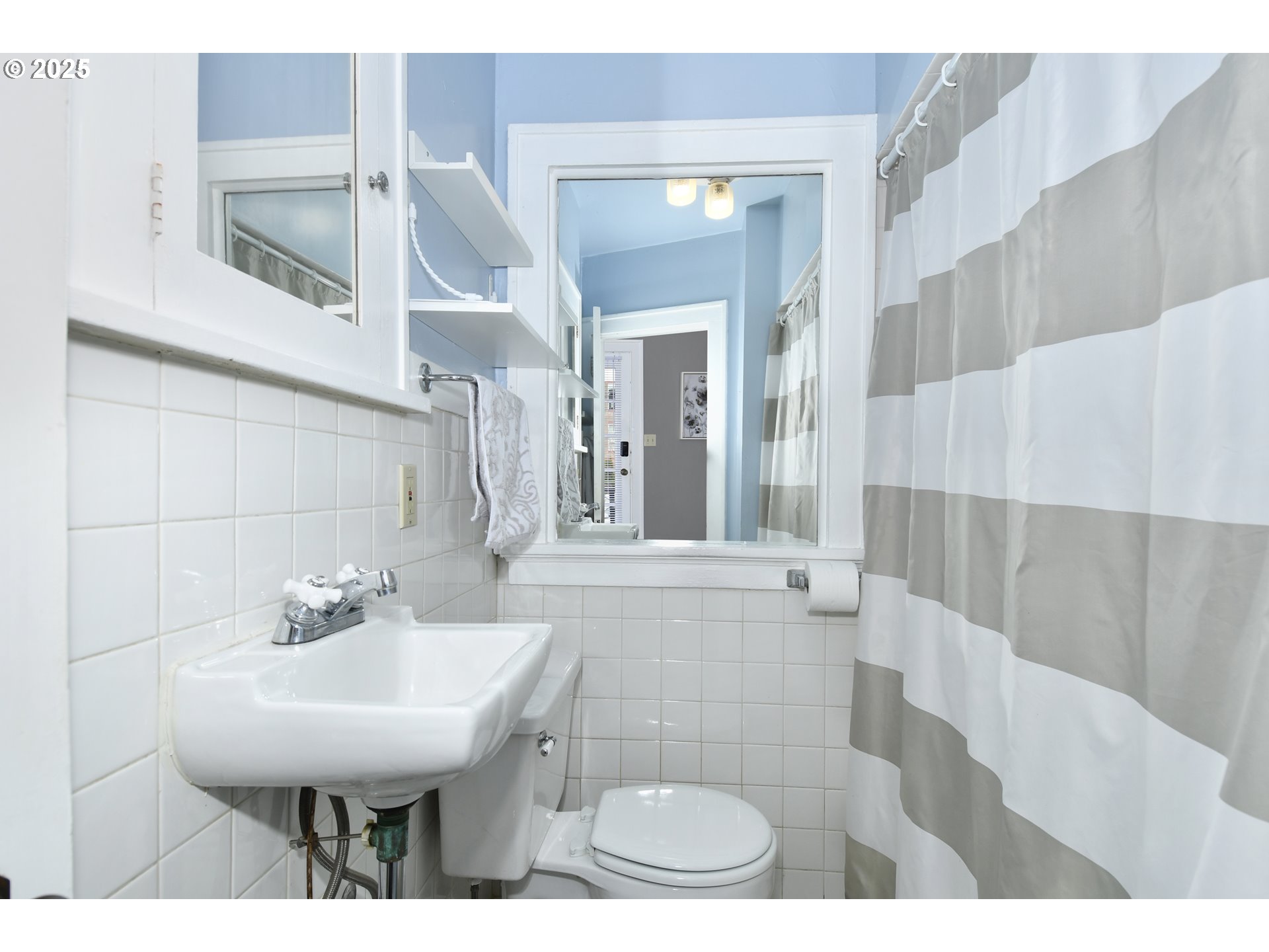 414 Southwest Pendleton Street Portland, OR 97239 - Photo 14 of 24 Gallery Image 14