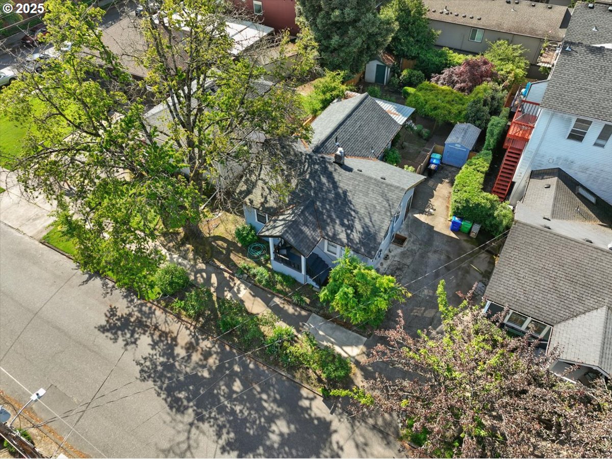 414 Southwest Pendleton Street Portland, OR 97239 - Photo 22 of 24 Gallery Image 22