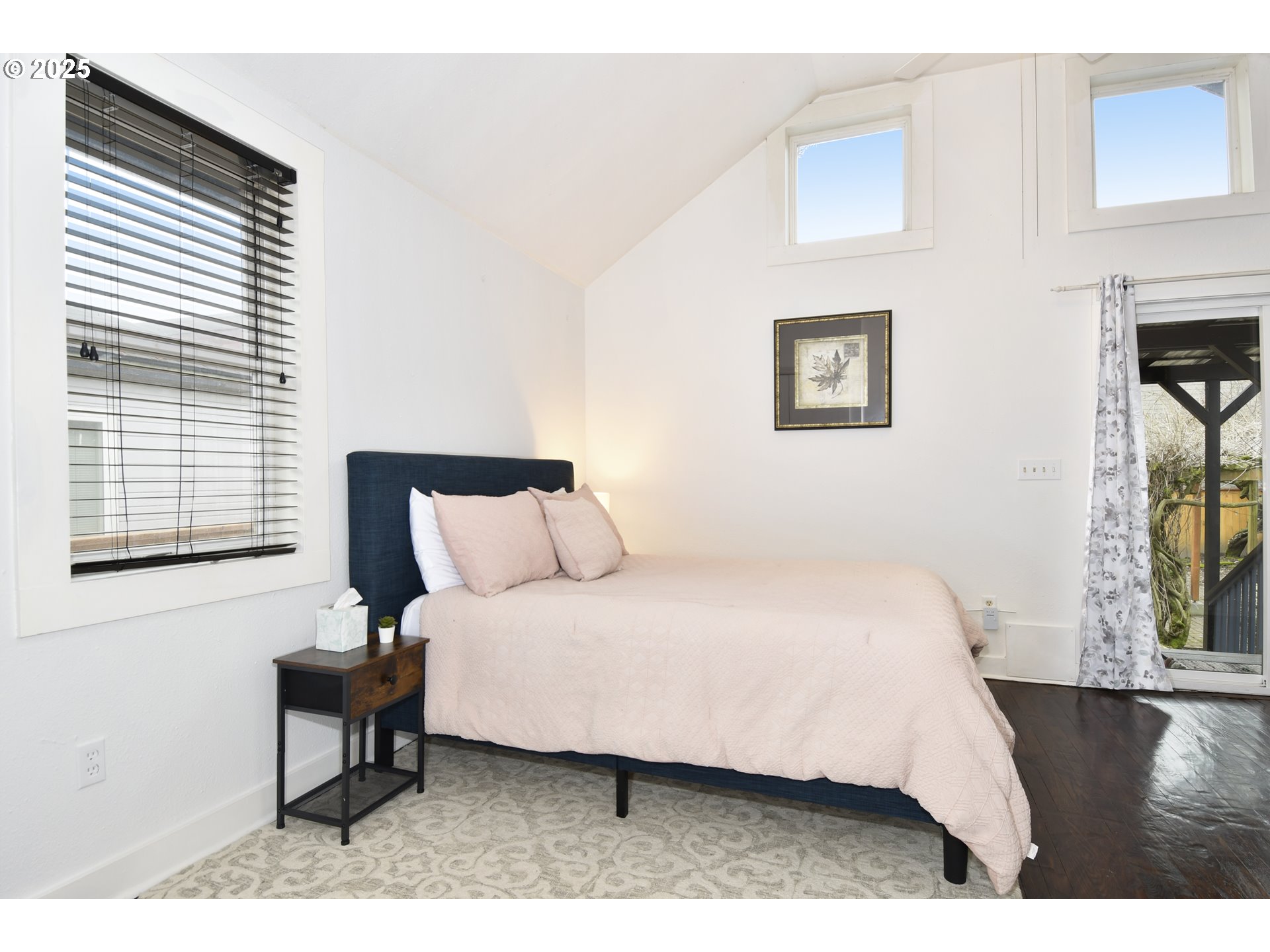 414 Southwest Pendleton Street Portland, OR 97239 - Photo 9 of 24 Gallery Image 9