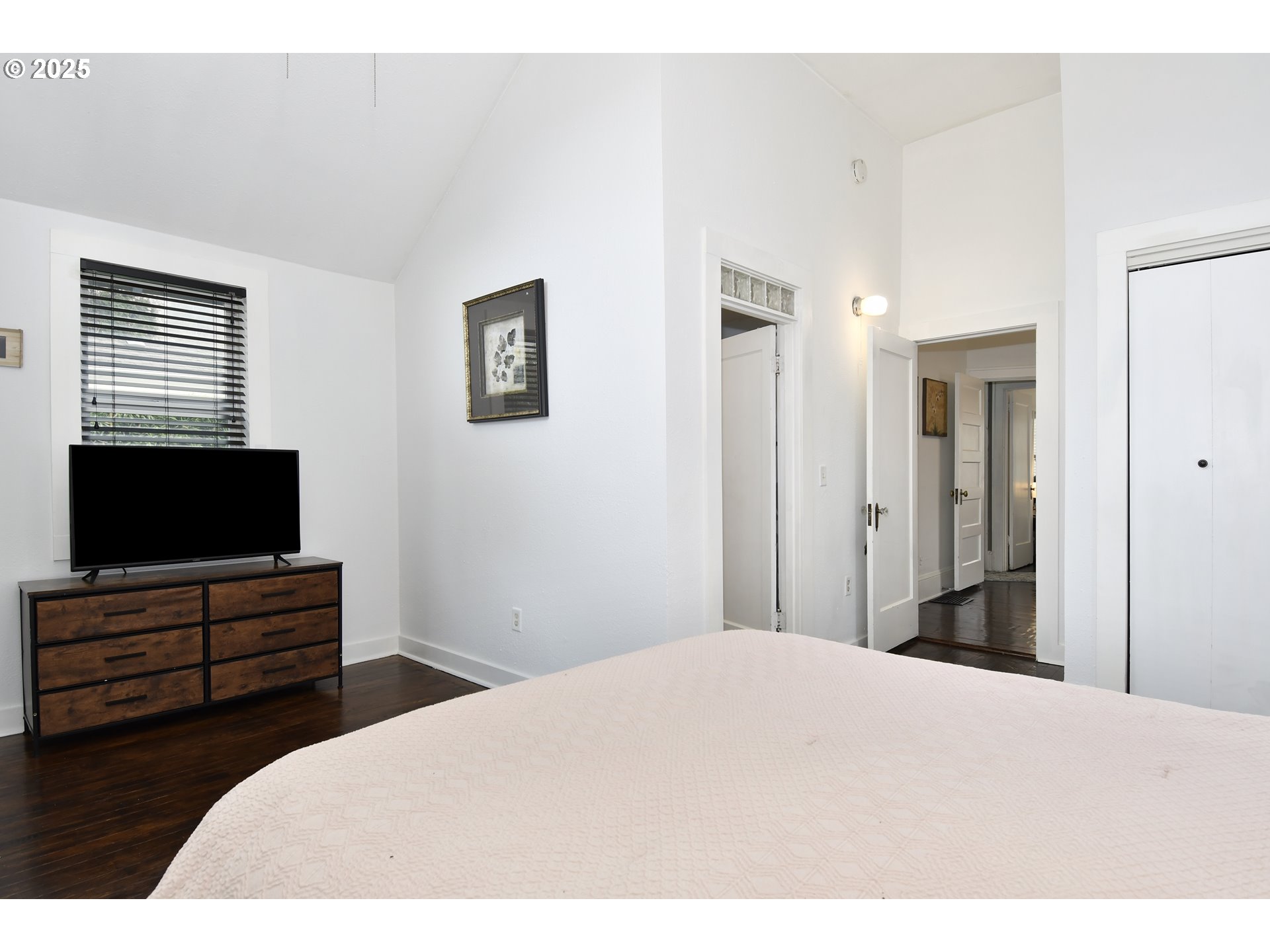 414 Southwest Pendleton Street Portland, OR 97239 - Photo 10 of 24 Gallery Image 10