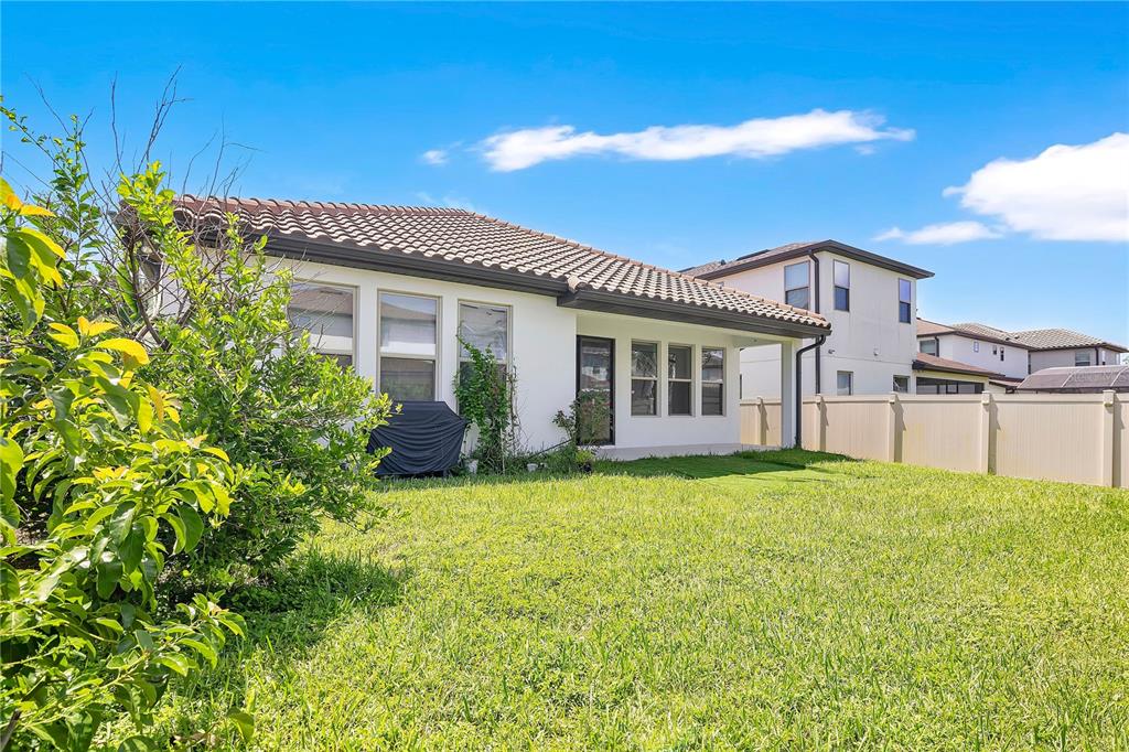 8318 Vivaro Isle Way Windermere, FL 34786 - Photo 23 of 35 Gallery Image 23