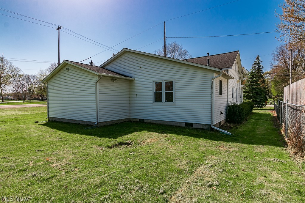 3887 Middle Ridge Road Perry, OH 44081 - Photo 8 of 26
