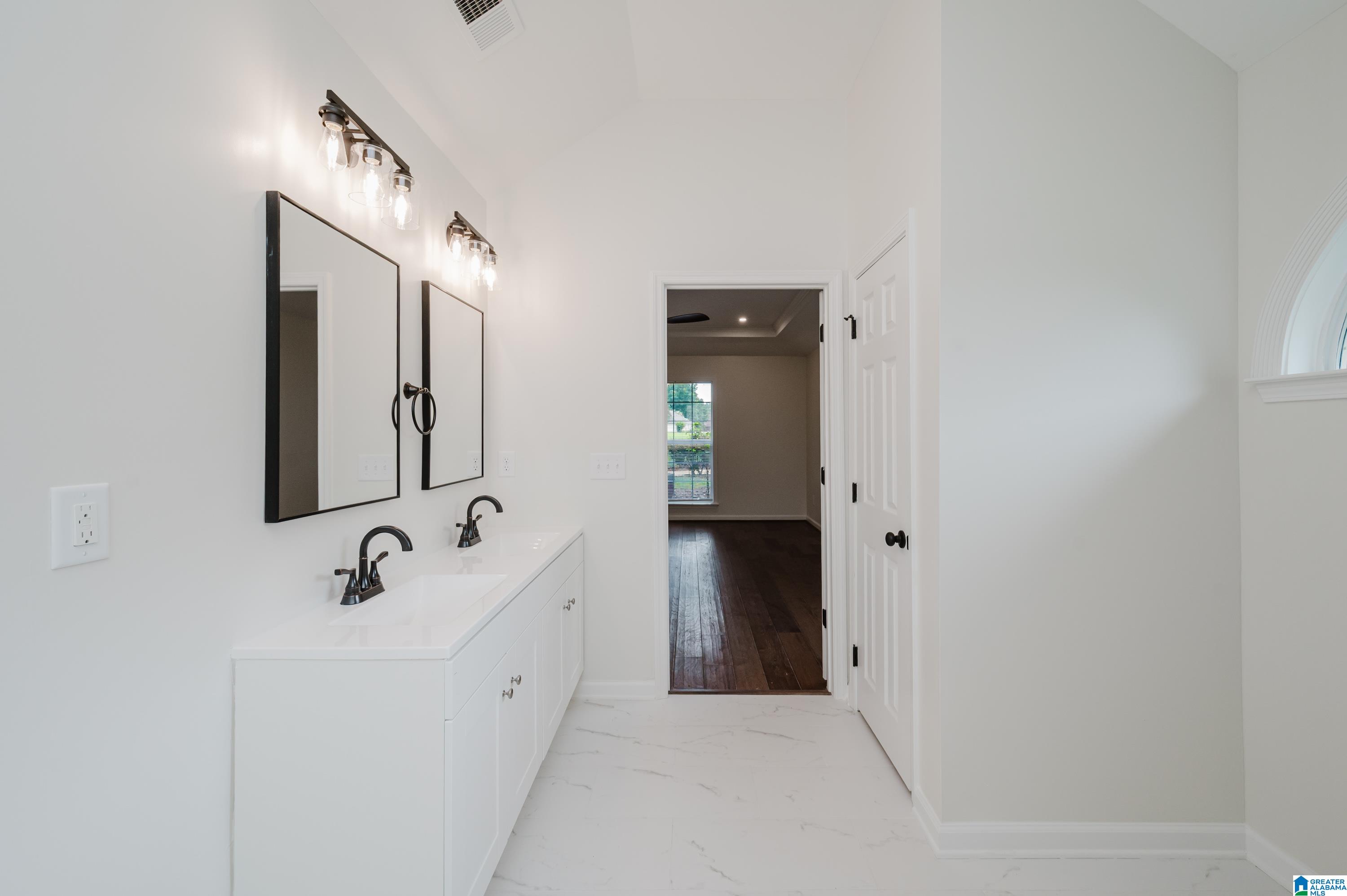 232 Silverstone Lane Alabaster, AL 35007 - Photo 23 of 43