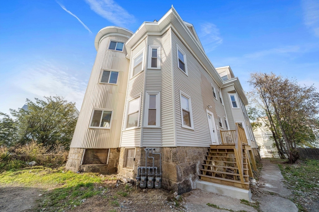 17 Magnolia Square Boston, MA 02125 - Photo 1 of 26 Gallery Image 1