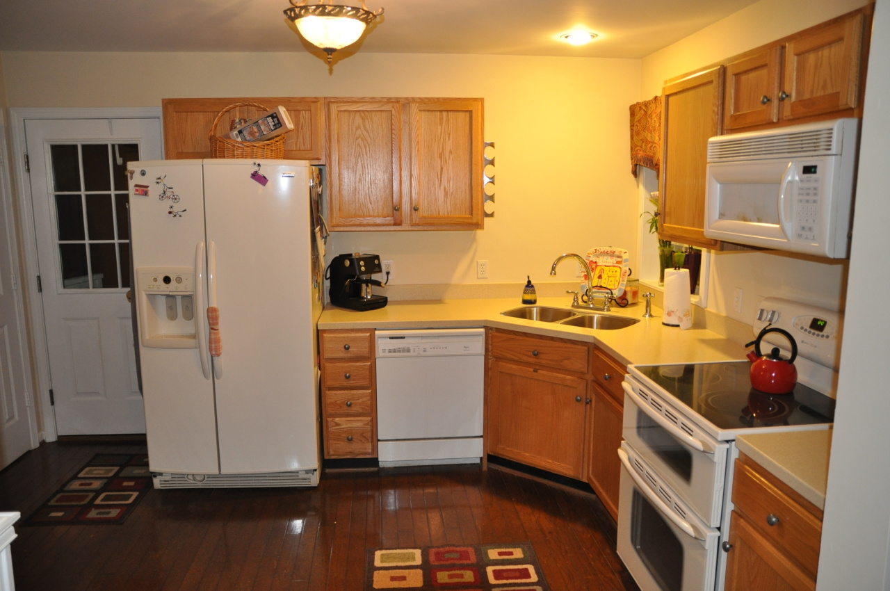 6582 Sylvan Brook Road Roanoke, VA 24018 - Photo 9 of 32 Kitchen 1