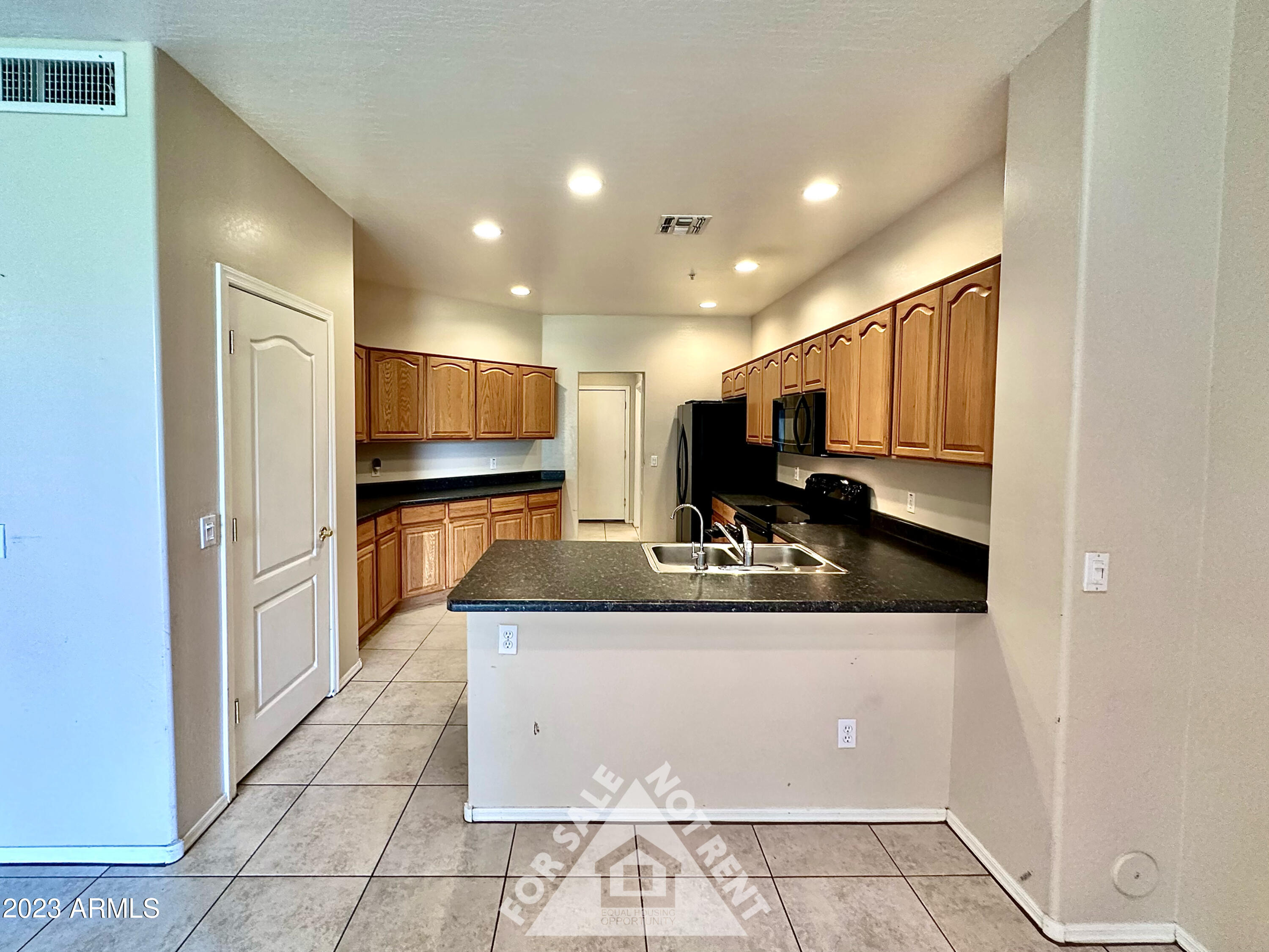 5415 East McKellips Road, Unit 90 Mesa, AZ 85215 - Photo 17 of 58 8907E5A9-4FC6-459B-8A77-F4C8807A1863