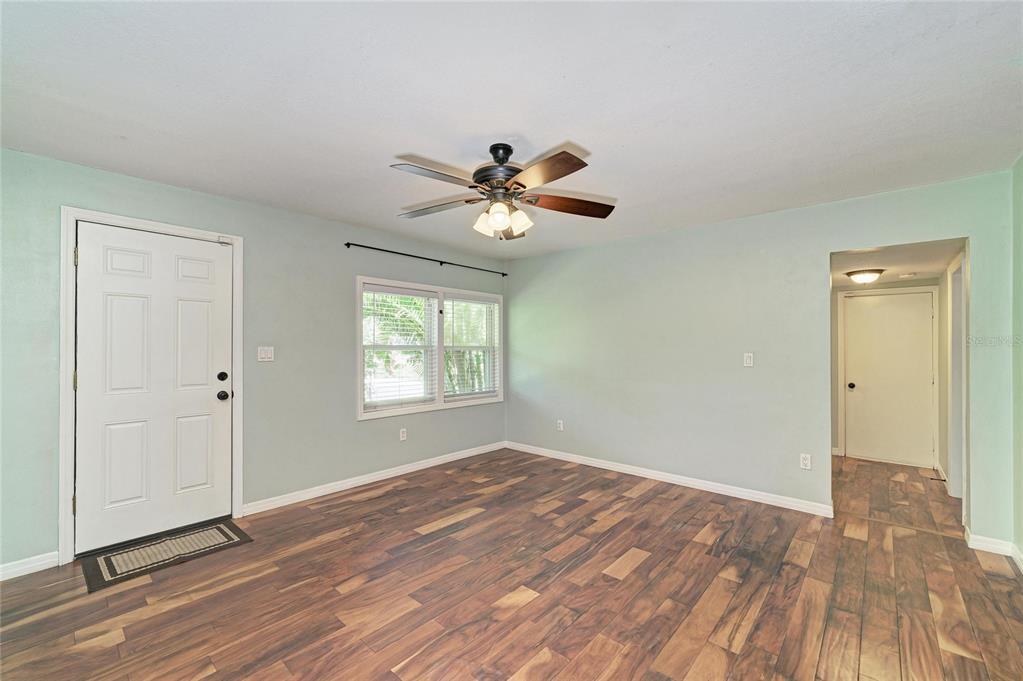 3710 Rilma Avenue Sarasota, FL 34234 - Photo 7 of 42