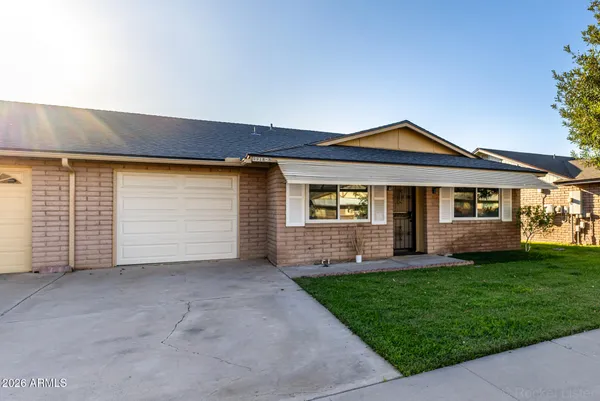 $265,000 | 9918 North 95th Drive, Unit B, Peoria, AZ 85345