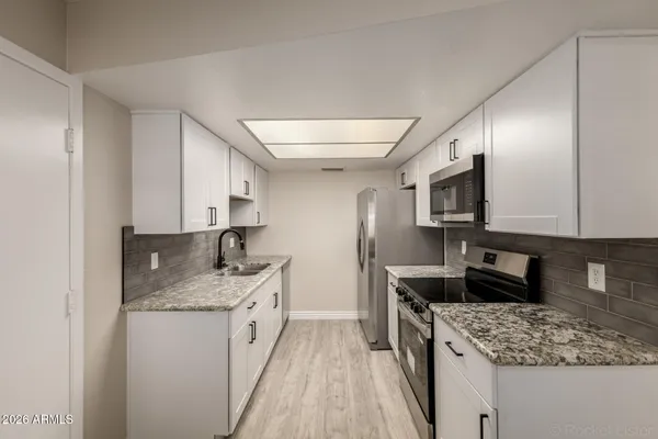 $265,000 | 9918 North 95th Drive, Unit B, Peoria, AZ 85345