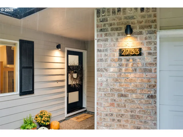 $599,900 | 2733 Northeast 92nd Avenue, Portland, OR 97220