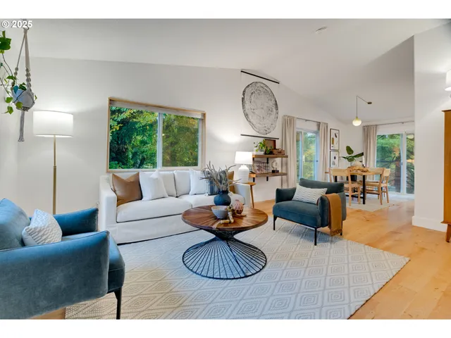 $599,900 | 2733 Northeast 92nd Avenue, Portland, OR 97220