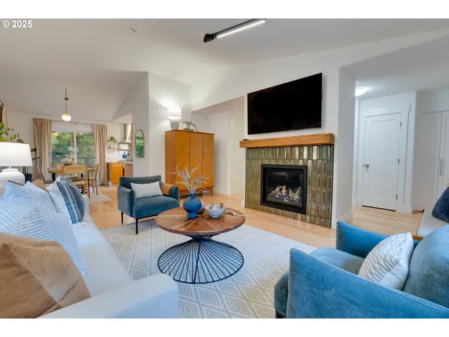 $599,900 | 2733 Northeast 92nd Avenue, Portland, OR 97220