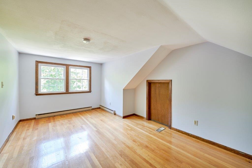103 Gilcreast Road Londonderry, NH 03053 - Photo 15 of 26 Gallery Image 15