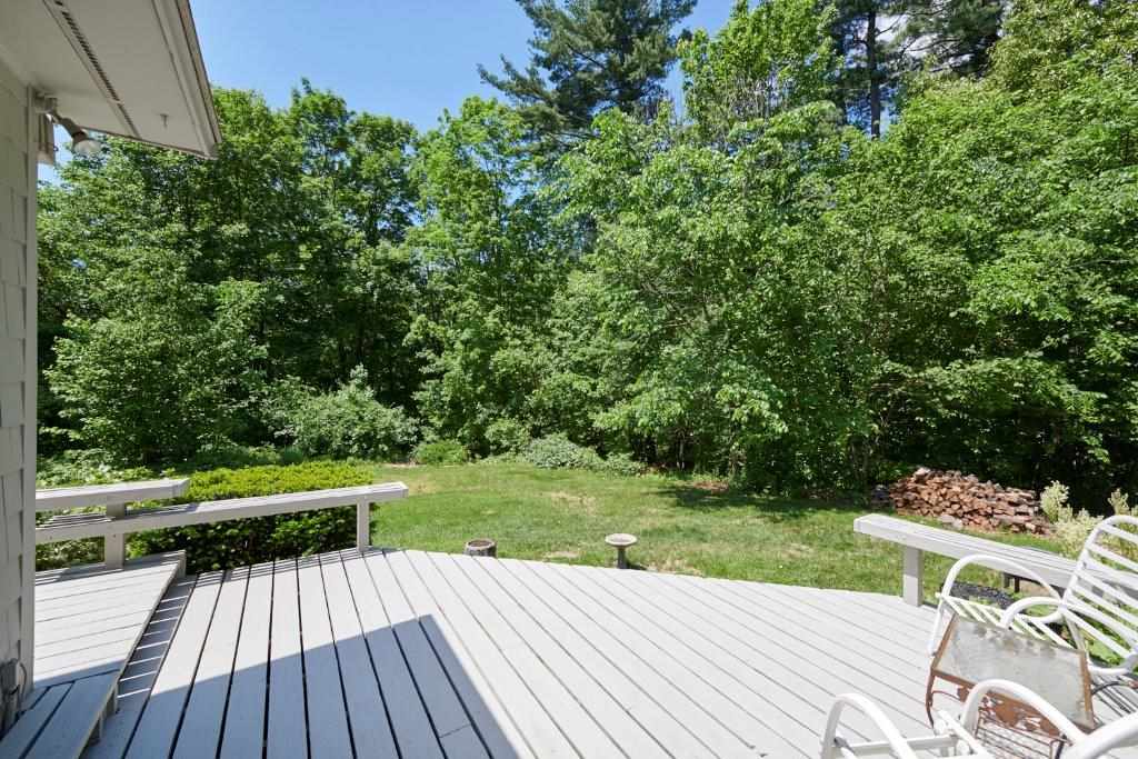 103 Gilcreast Road Londonderry, NH 03053 - Photo 22 of 26 Gallery Image 22