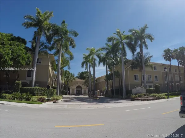 $2,285 | 2921 Northeast 185th Street, Unit 1202, Aventura, FL 33180