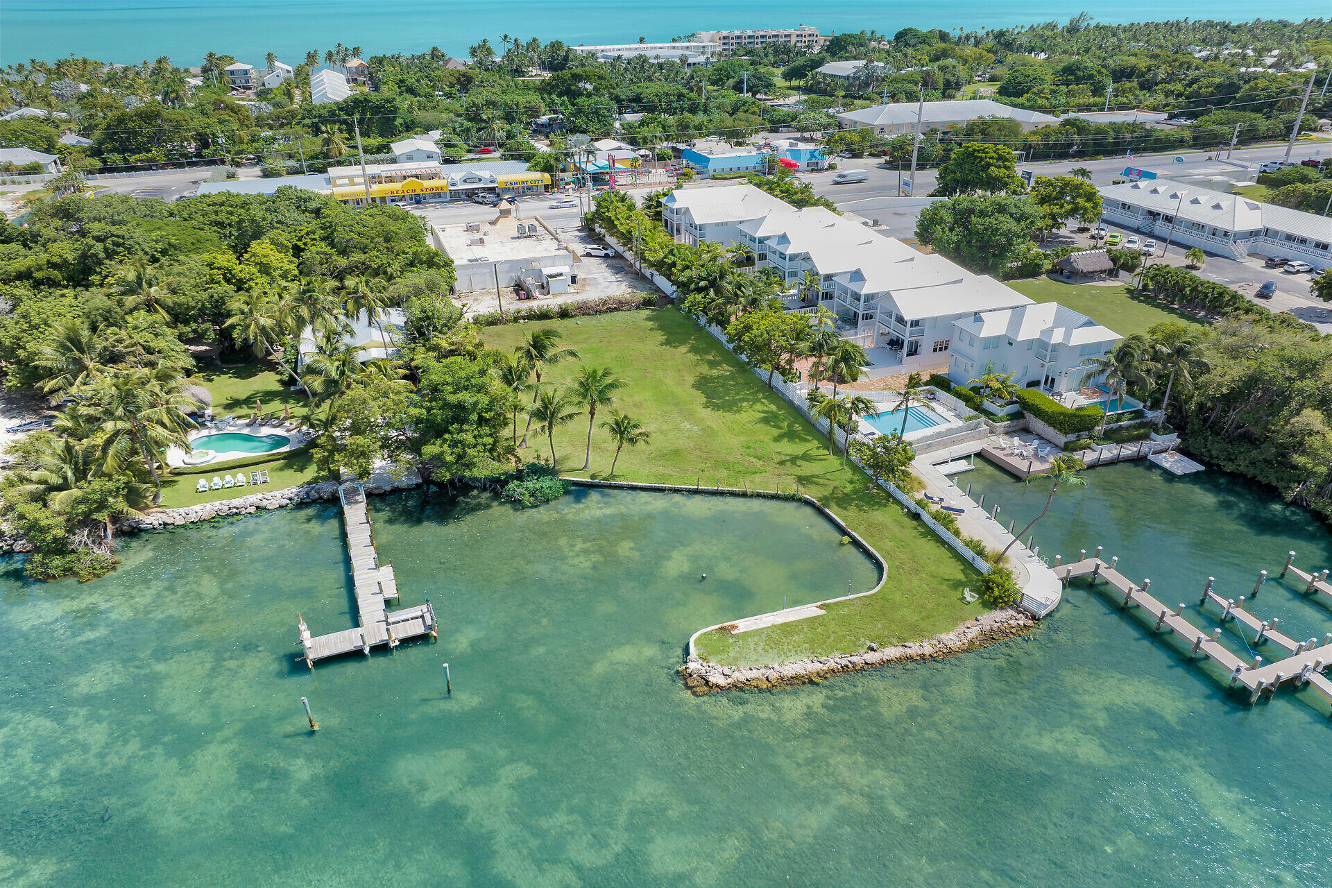 81908 Overseas Highway Islamorada, FL 33036 - Photo 11 of 23 an aerial view of a garden
