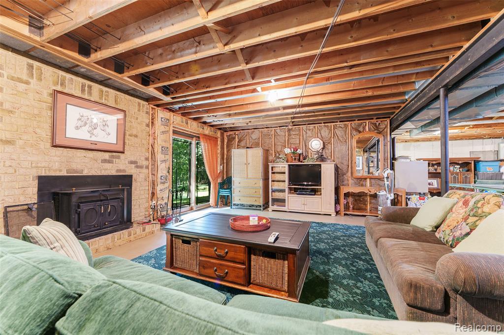 6209 North Raddatz Road Fowlerville, MI 48836 - Photo 22 of 41 Gallery Image 22