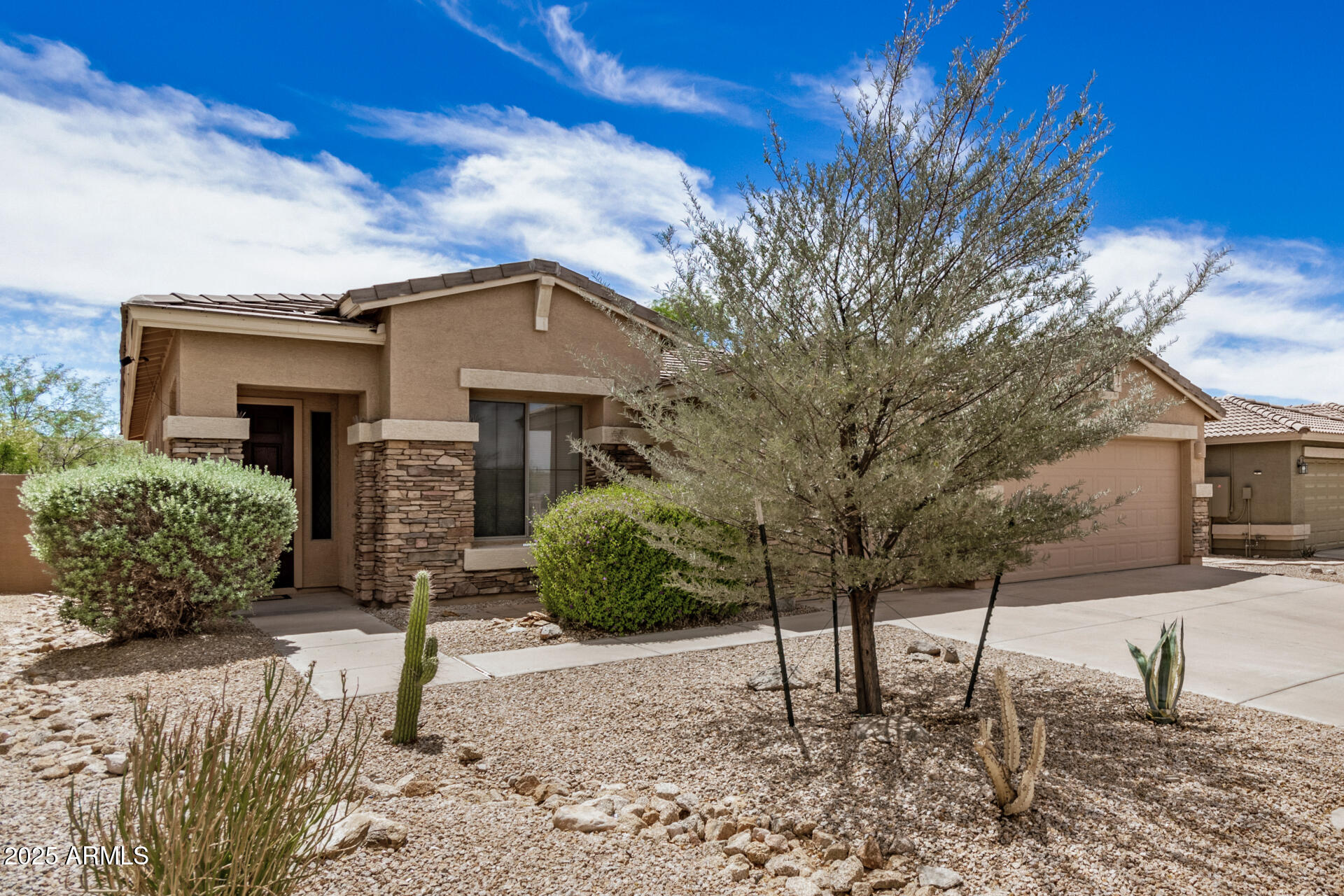 17773 Manso Street Goodyear, AZ 85338 - Photo 4 of 36 03 - Manso