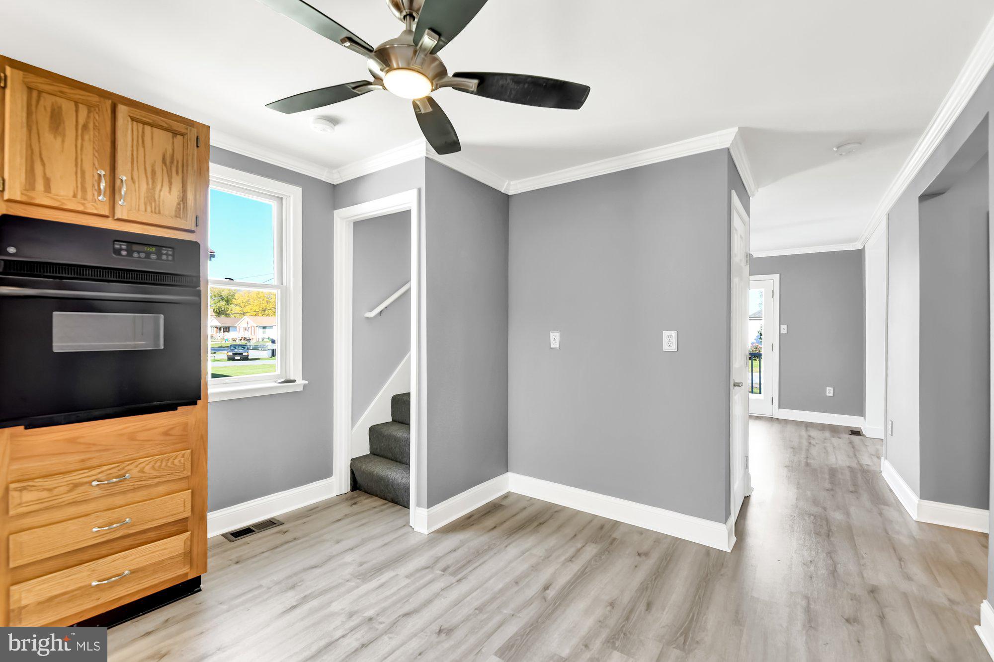 7339 Gunpowder Road Baltimore, MD 21220 - Photo 12 of 34 Room for table in Kitchen