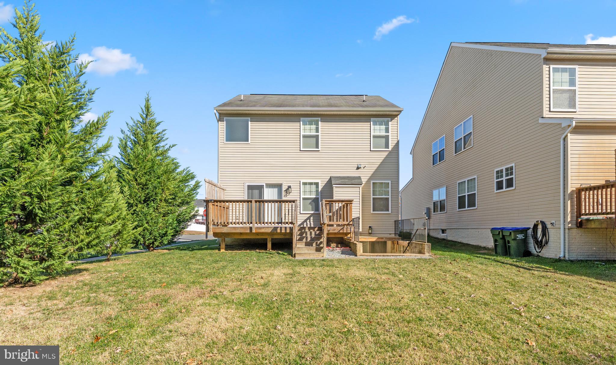 18350 Congressional Circle Ruther Glen, VA 22546 - Photo 49 of 55 a house view with a backyard space
