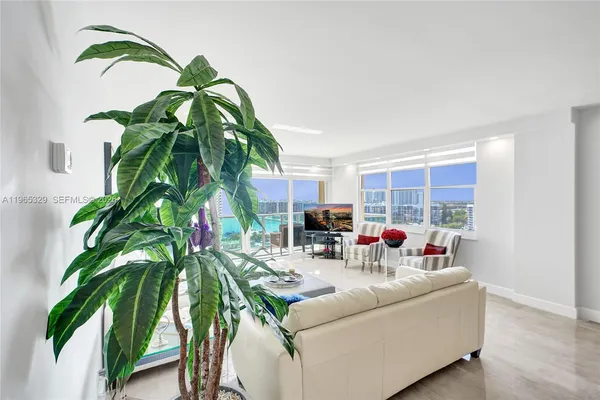 $4,500 | 2501 South Ocean Drive, Unit 1235, Hollywood, FL 33019