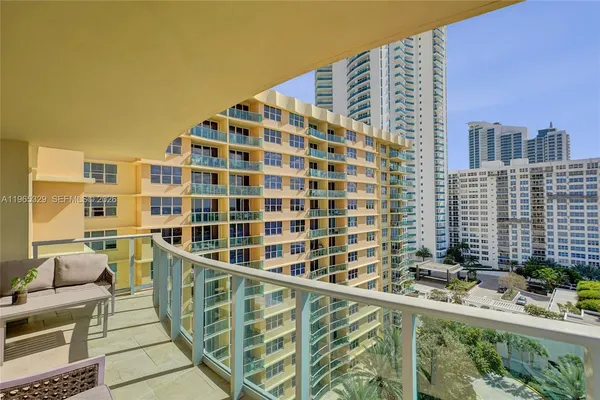 $4,500 | 2501 South Ocean Drive, Unit 1235, Hollywood, FL 33019