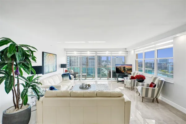 $4,500 | 2501 South Ocean Drive, Unit 1235, Hollywood, FL 33019