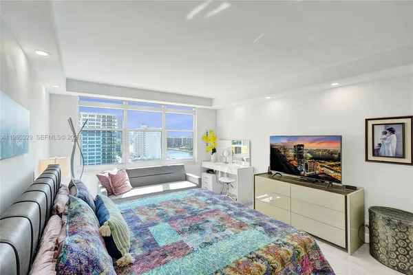 $4,500 | 2501 South Ocean Drive, Unit 1235, Hollywood, FL 33019