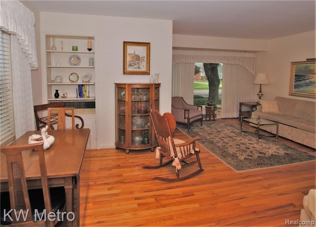 3635 Rockingham Road Royal Oak, MI 48073 - Photo 6 of 42 Dining Room