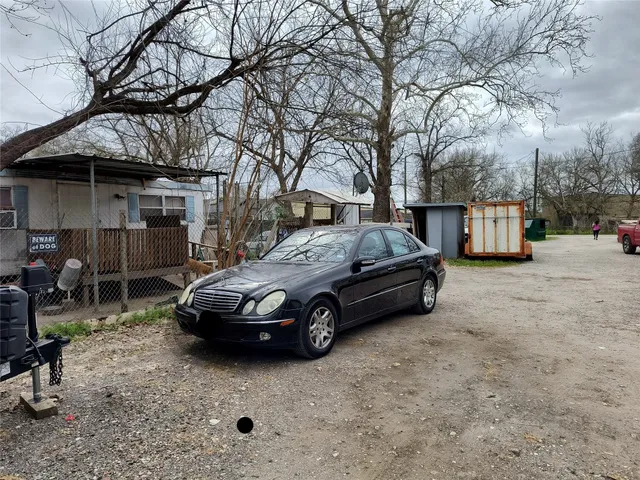 $485,000 | 113 Busch Street, Unit 5, Houston, TX 77060