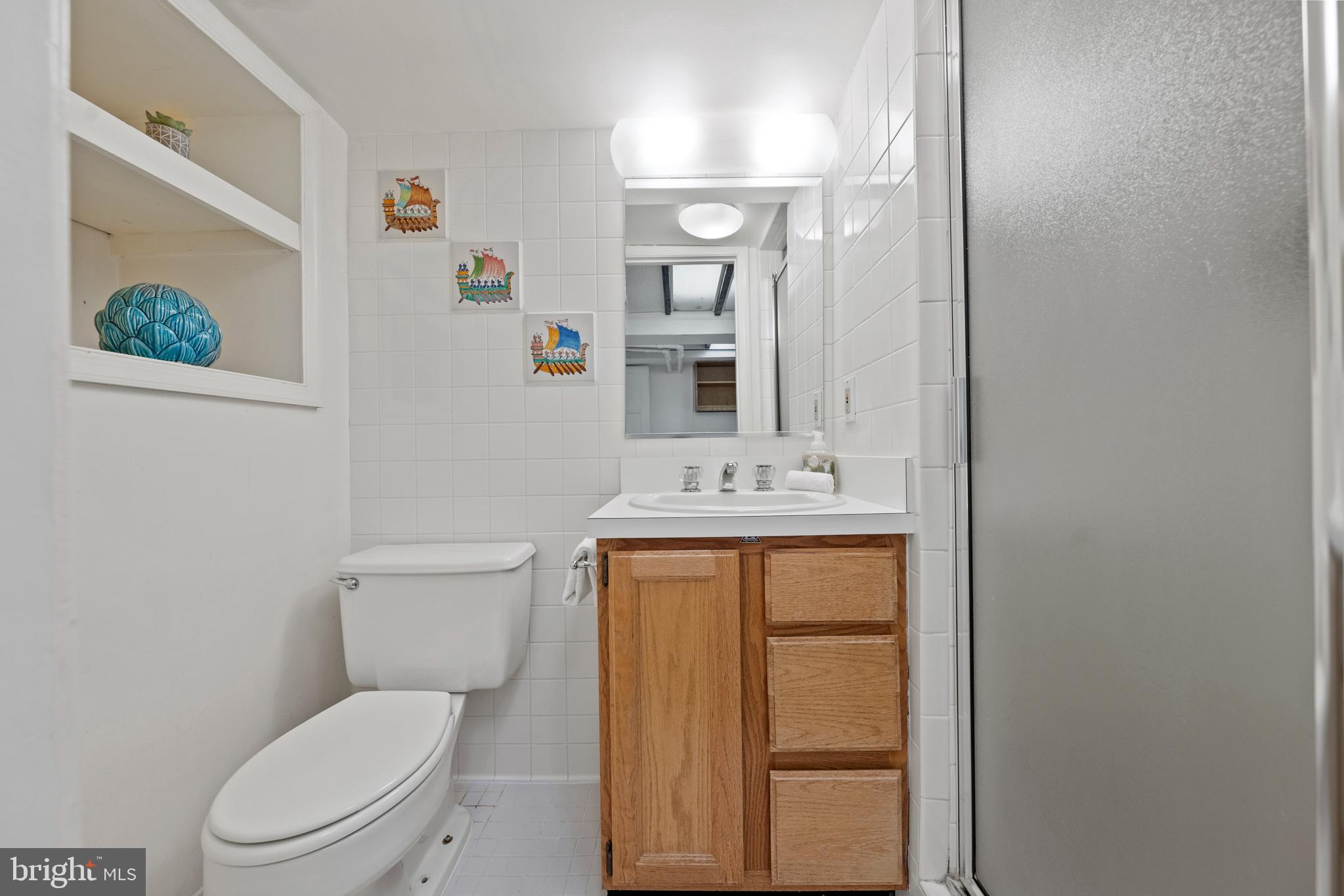 2709 Woodley Road Northwest Washington, DC 20008 - Photo 29 of 34 Basement full bathroom