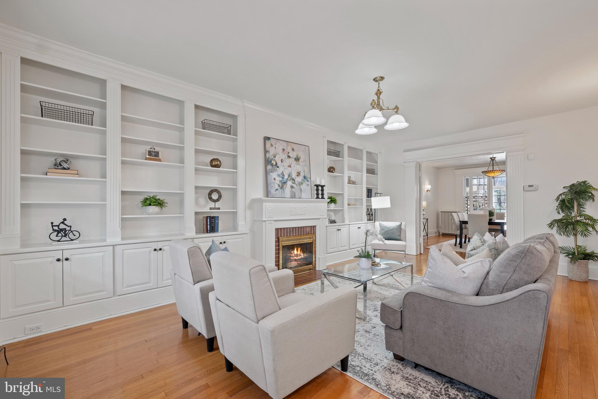 2709 Woodley Road Northwest Washington, DC 20008 - Photo 5 of 34 Custom built ins