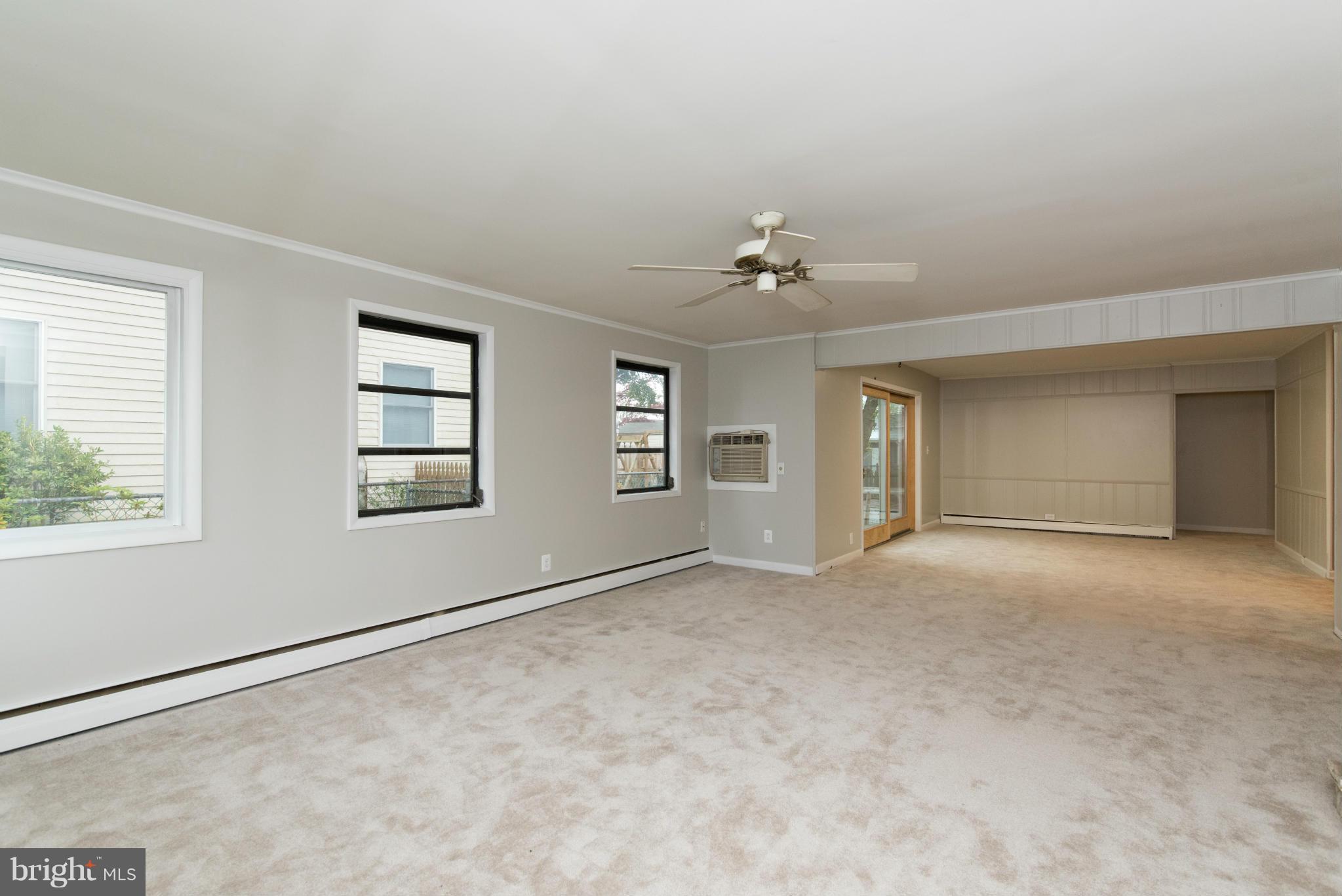 1210 4th Road Middle River, MD 21220 - Photo 6 of 30 Living Room