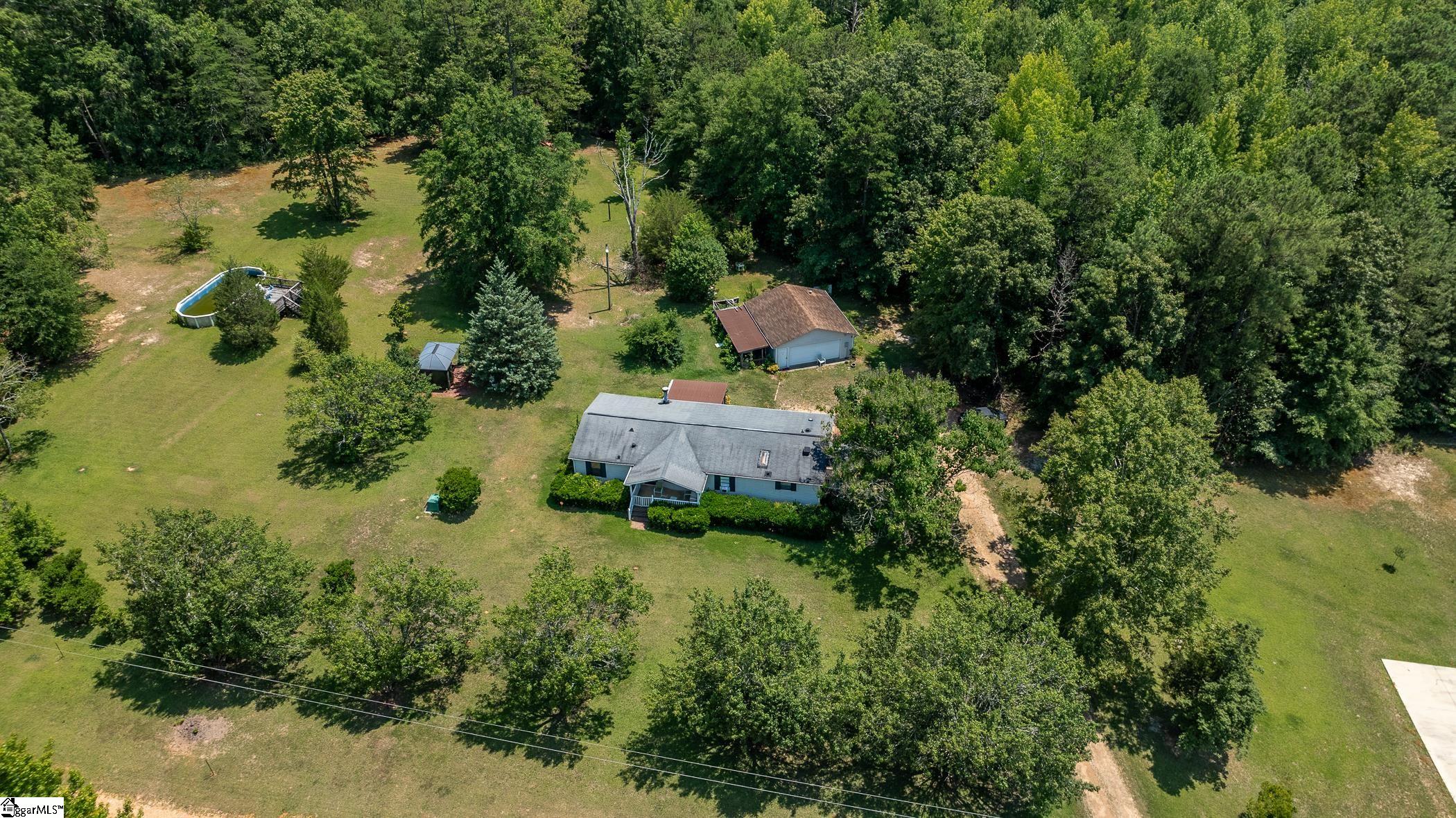 145 Finley Road Belton, SC 29627 - Photo 2 of 21