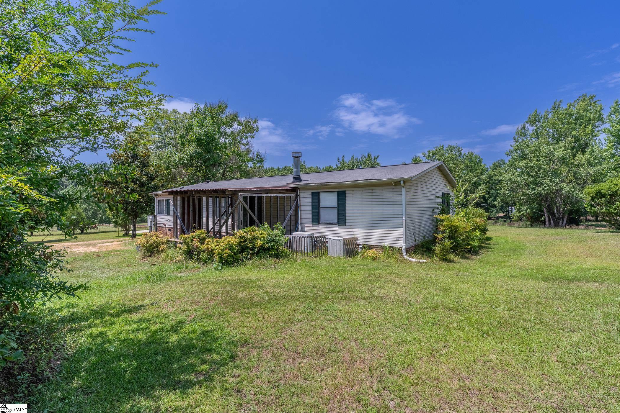 145 Finley Road Belton, SC 29627 - Photo 5 of 21