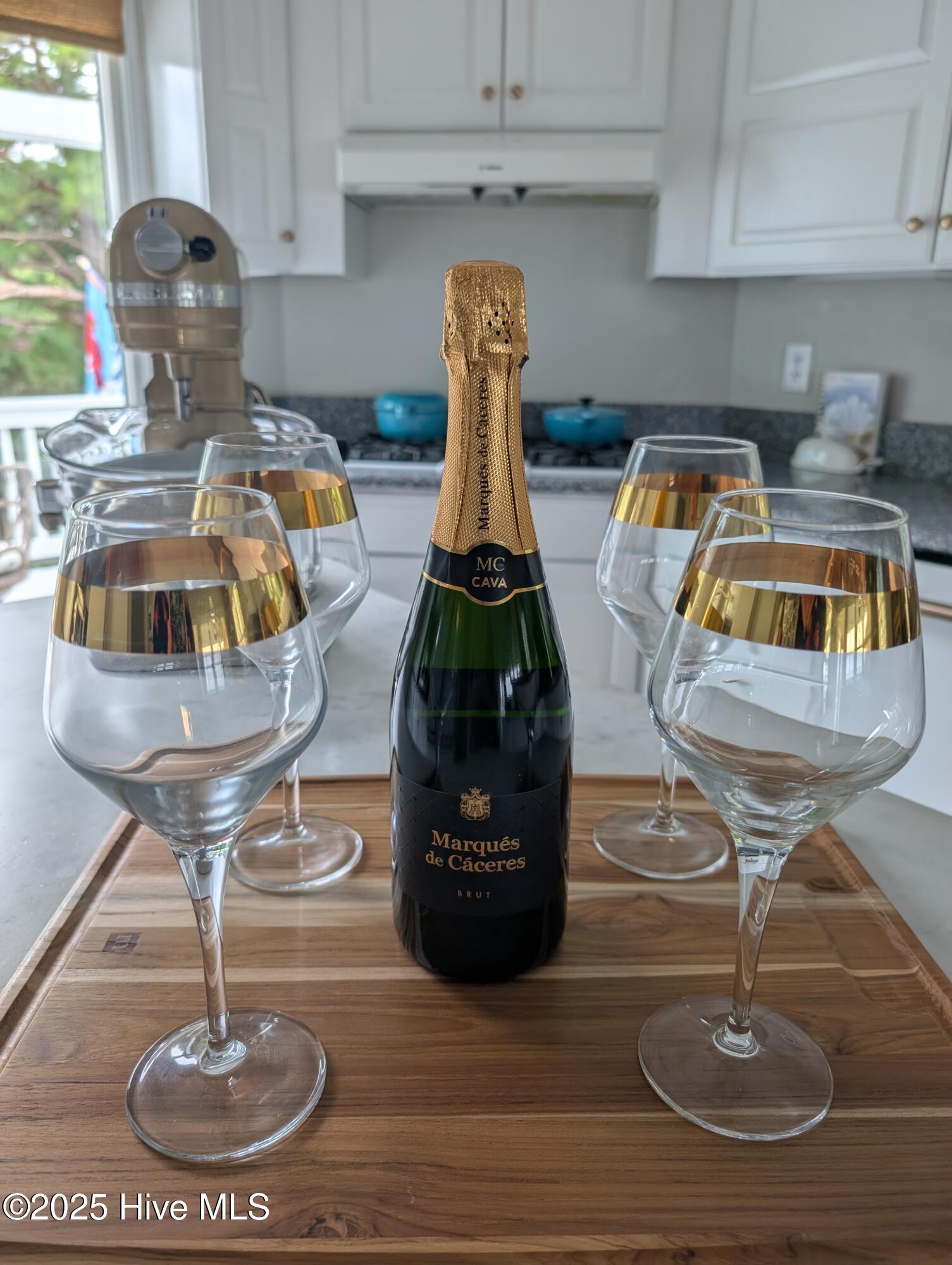 9920 Bluff Road Emerald Isle, NC 28594 - Photo 12 of 63 Kitchen-wine