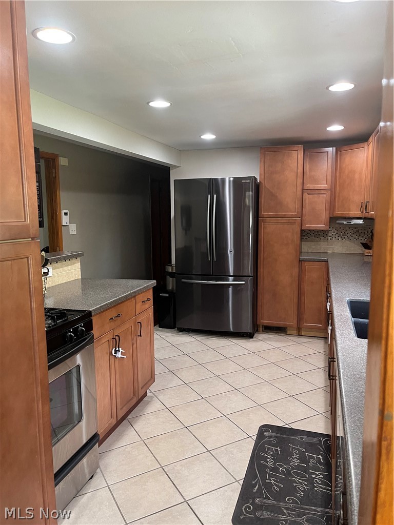 1745 Koons Road North Canton, OH 44720 - Photo 4 of 30 Gallery Image 4