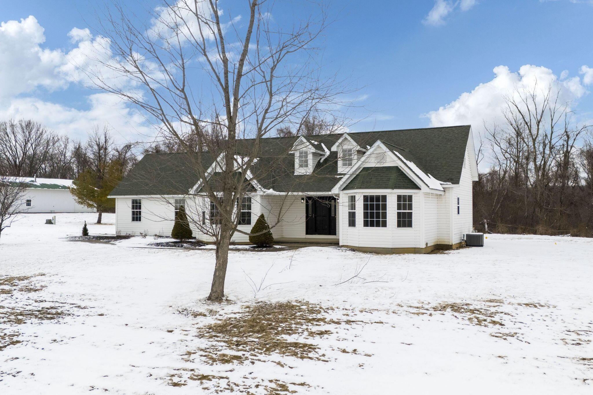 10843 Fairview Road Southeast Heath, OH 43056 - Photo 7 of 61 2025-2-20 10843 Fairview Rd SE 014