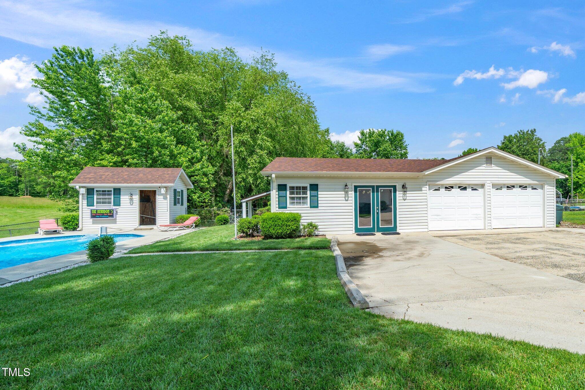2925 Redwood Road Durham, NC 27704 - Photo 29 of 34 35-web-or-mls-2925 Redwood (29 of 41)
